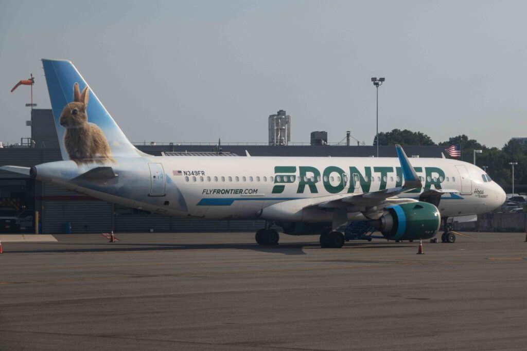 Frontier JetBlue Stocks Soar on Report of Spirit Airlines Bankruptcy