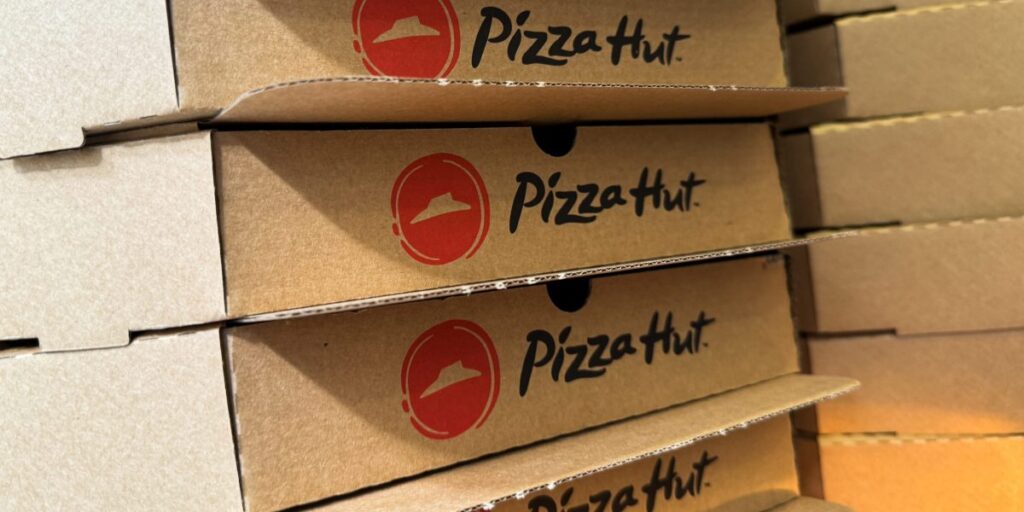 Pizza Hut is giving away 1 million free pizzas